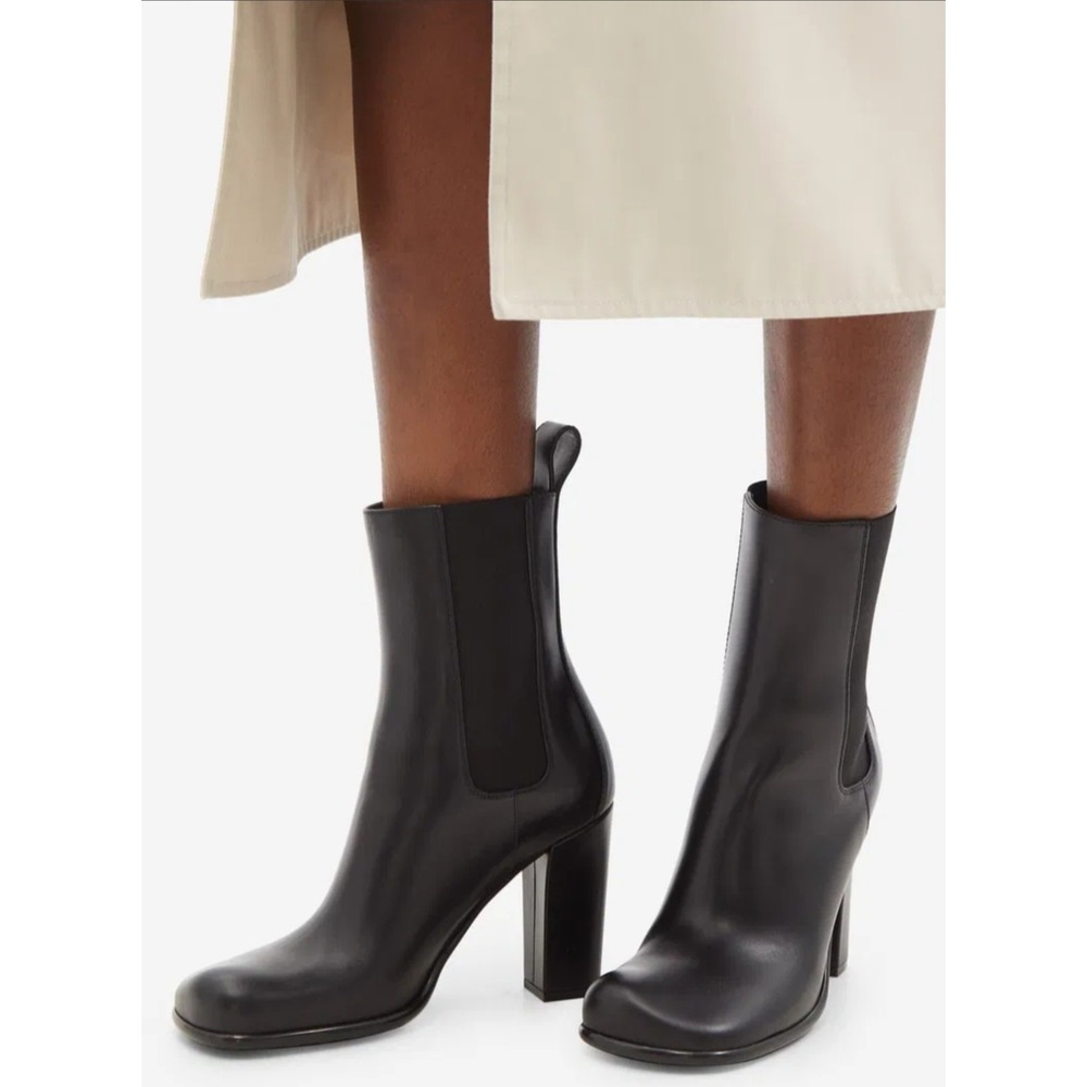 Bottega Veneta Storm Black Leather Heeled Ankle Boos Moulded Square Toe Size 39